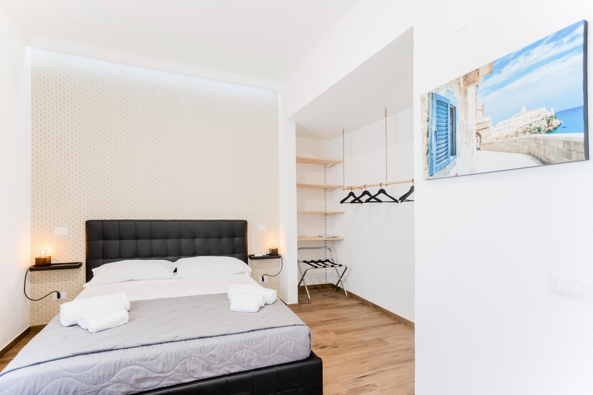 Pietramare Luxury Suites Бари Экстерьер фото